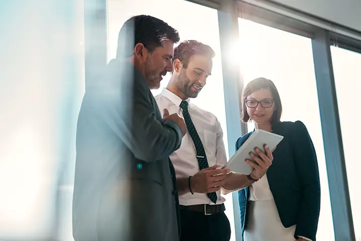 Content Personen Besprechungszimmer